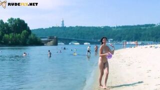 Voyeur Captures Hot Teen's Outdoor Naked Session