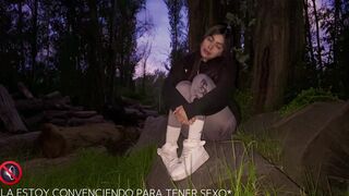 Vamos al bosque y logre convencer a mi mejor amiga para hacer un video porno ( NOS PILLAN )