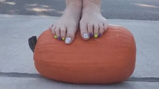 Stomping out and smashing a whole pumpkin with my barefeet