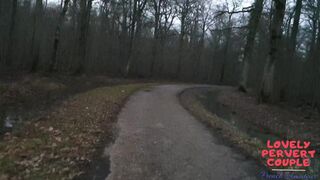 Homemade: Milf enjoys forest fuck, gets cumshot on her ass🍑